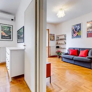  Apartment Am House Colosseo Italy